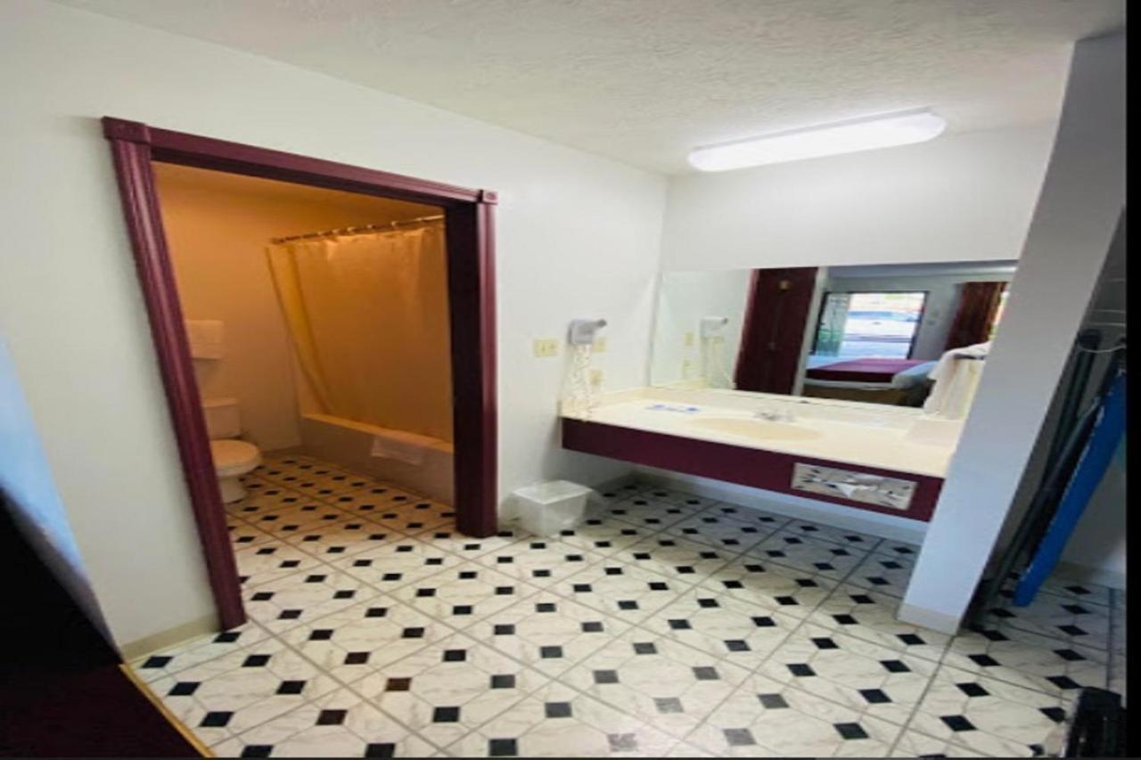 Royal Inn Albany Ngoại thất bức ảnh